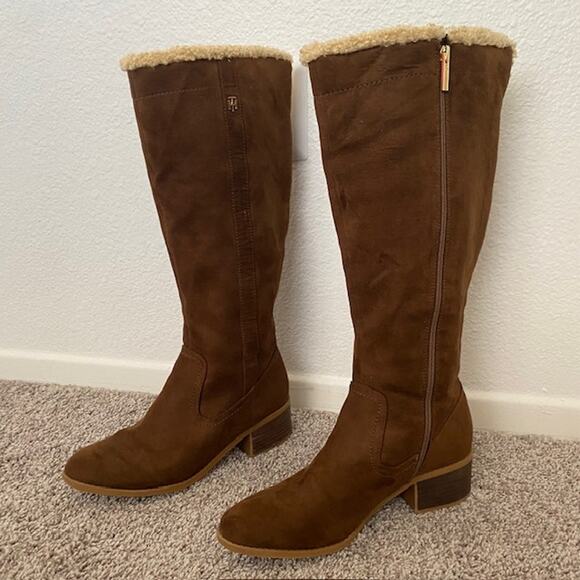 Tommy Hilfiger Boots Dray Brown Suede Sheepskin Interior Women's Size 10.5M - Picture 1 of 16